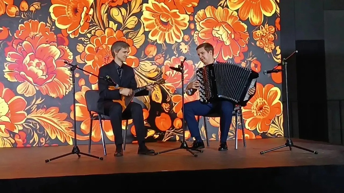 В ГОСТИ К ЖАР-ПТИЦЕ!