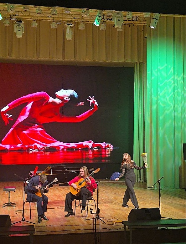 ЕЛКИ-БАЛАЛАЙКИ